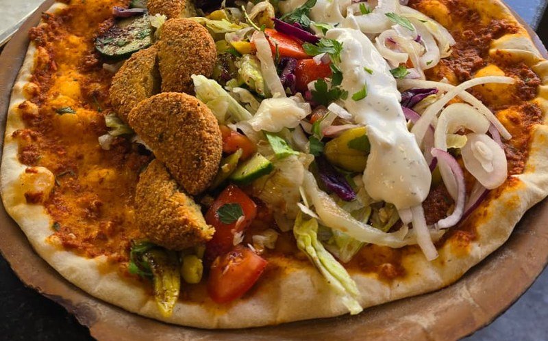 Lahmacun frisch zubereitet